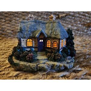 Vintage Thomas Kinkade Hawthorne Village "Memories of Home" Light Up